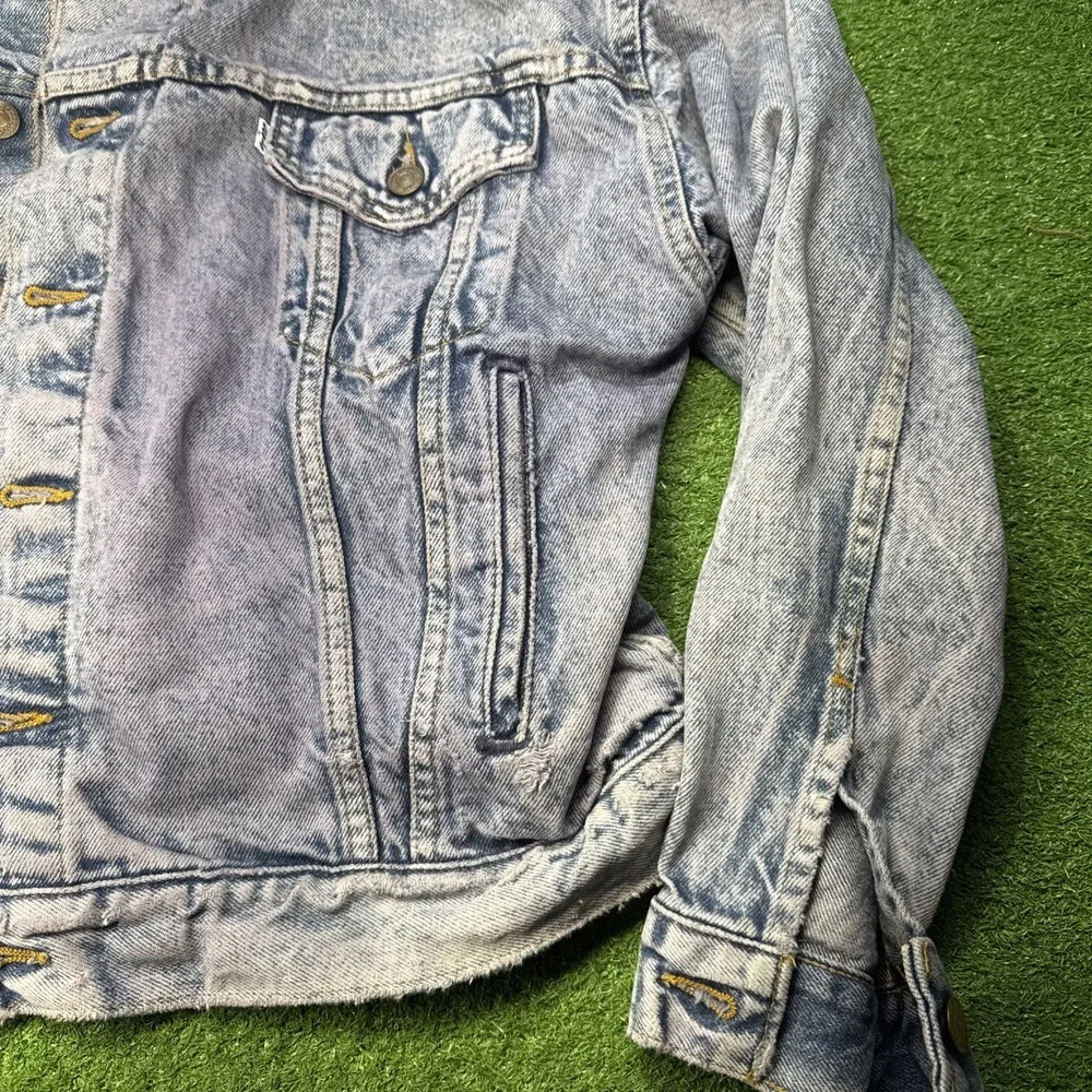 Vtg 80s-90s Levis Denim Trucker Jacket‎ Sz M Made In USA Purple Wash Indigo